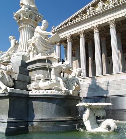 Stephansdom Fitness Apartment A25 gallery image 3