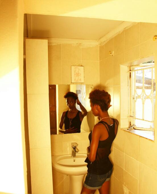 Shower & wc for 2 people sharing