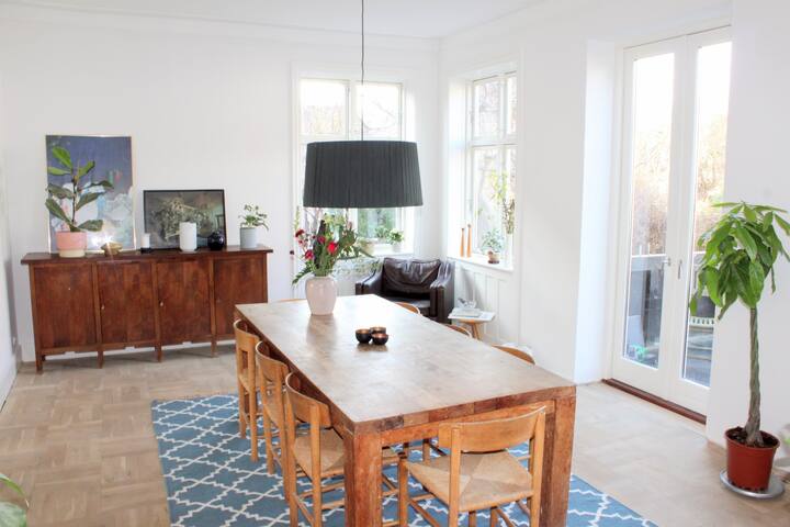 Big, lovely and open design house in Copenhagen gallery image 5