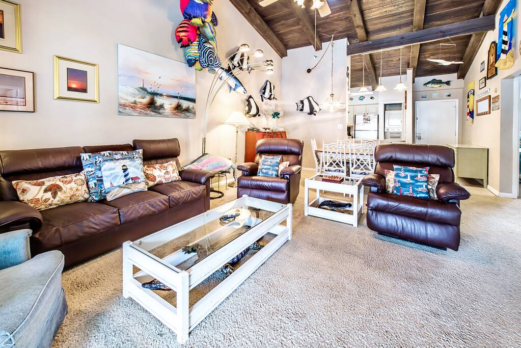 Vaulted ceilings in open concept