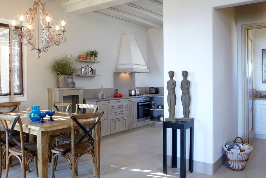 Dining Area | Diles & Rinies Estate | Villas in Tinos