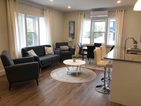 Popular Airbnb listing: The Cobblestone Cottage 2-bedroom main floor in Saugeen Shores