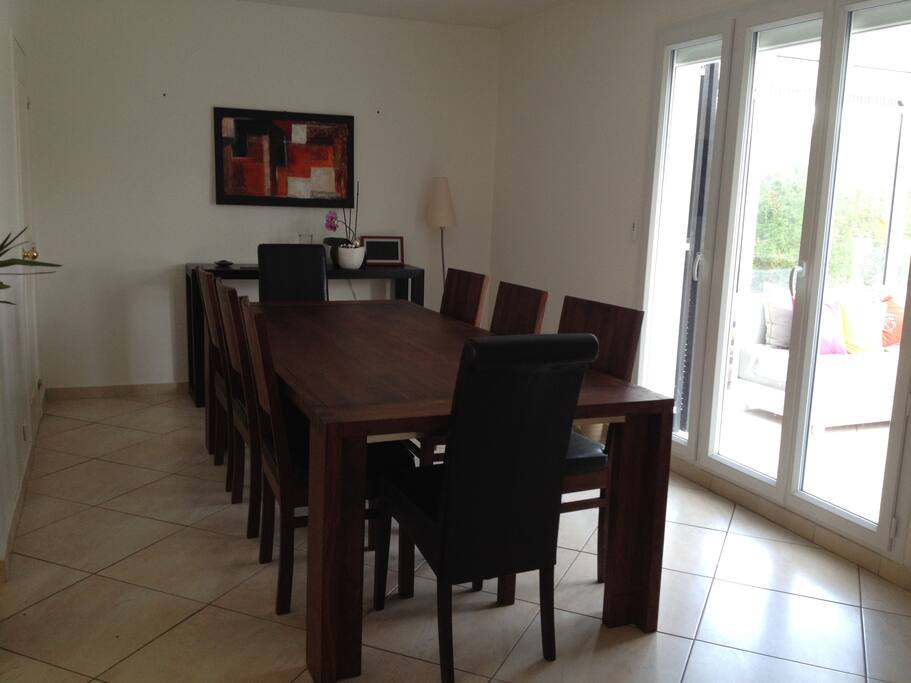 Salle à manger pour 10 personnes / dining room