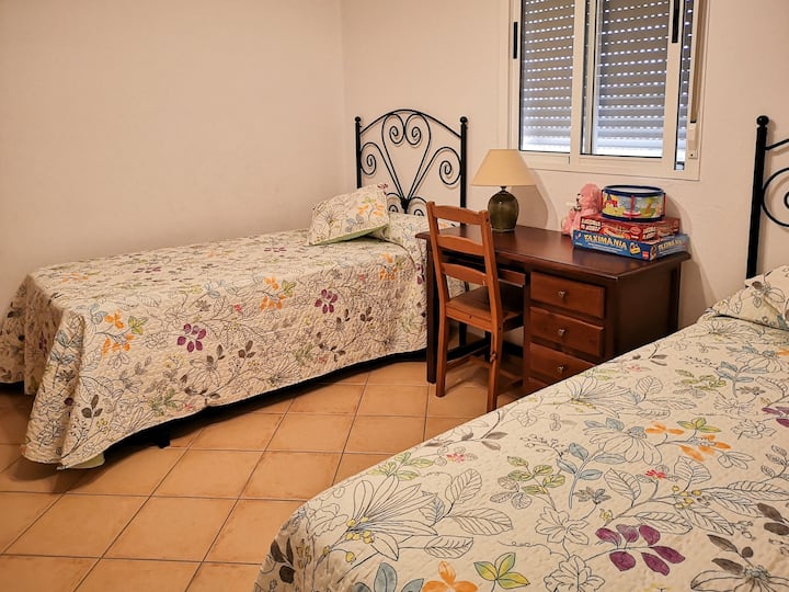 Marvelous Cottage Well Located