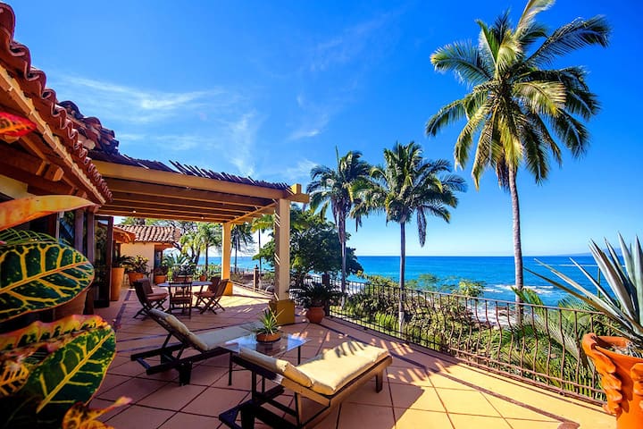 Alquileres vacacionales y villas de lujo en Puerto Vallarta | Airbnb Luxe |  Luxury Retreats