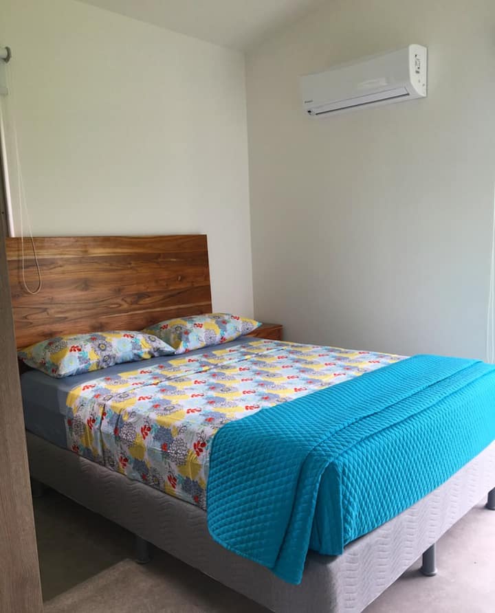 Habitación 3 / Room 3: ბაღის ულამაზესი ხედით