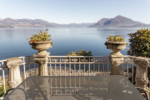 Villa Niobe | Exclusive Flat With Private Beach