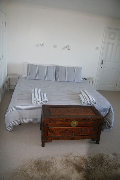 Super king size bed