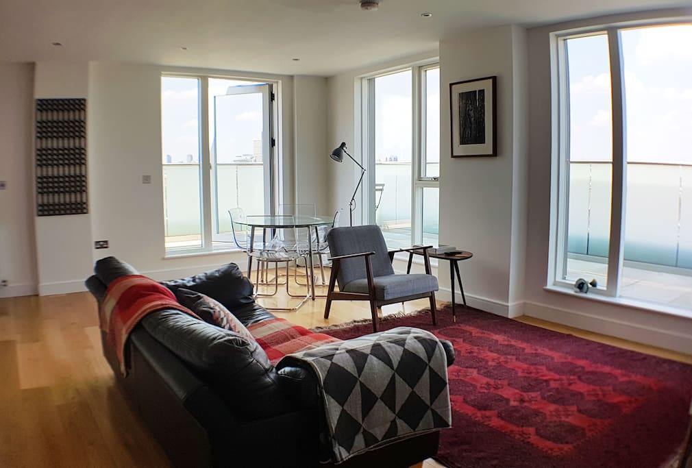 Large lazy sofa to chill out on in front of the TV, with Netflix and a Wii Games console