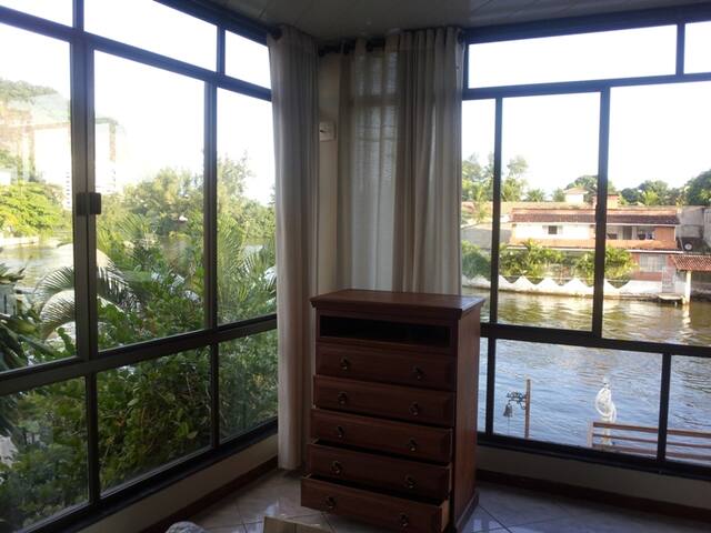 MARAVILHOSA CASA ILHA FRENTE PARA LAGOA gallery image 4