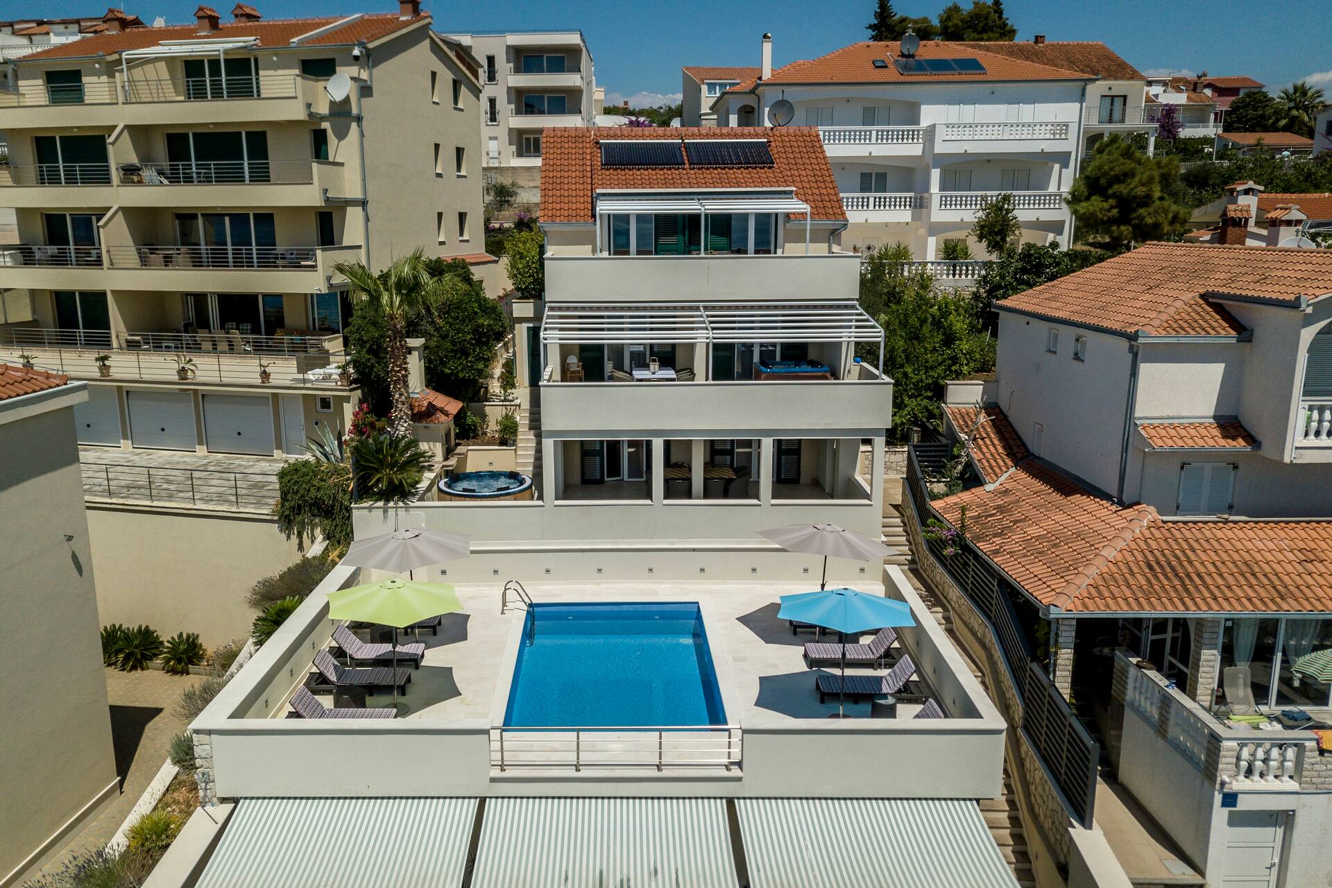 ASecond floor apartment