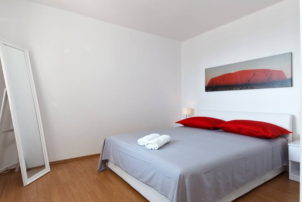 Double bedroom 1