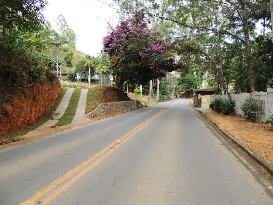 Entrada à esquerda da Rodovia Santa Teresa - Itarana ES