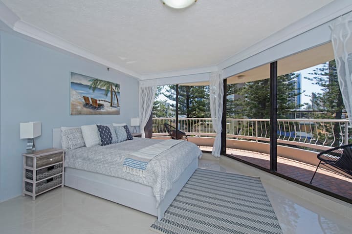 Მთავარი საძინებელი ცალკე აივნით