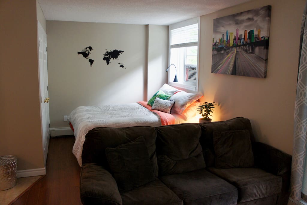 The main queen bed.