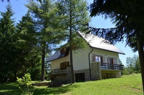 Anemona House – 500 m from Big Waterfall