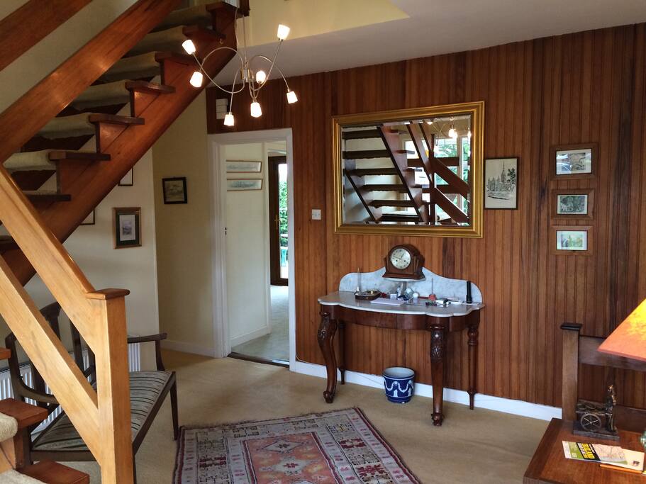 Hall (sitting room door, kitchen to the right)