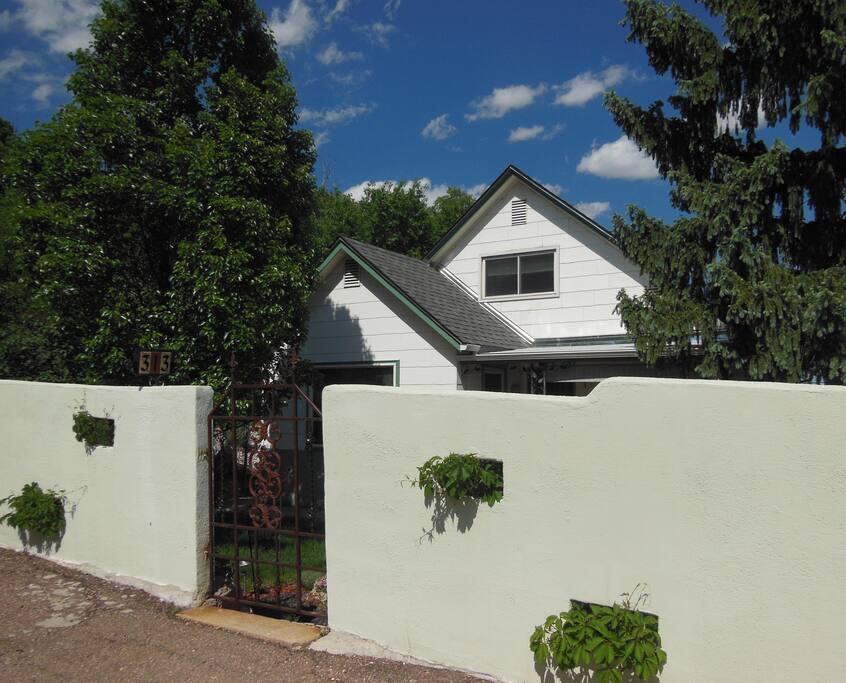 studio apartment colorado springs cozy garden level studio apt near downtown cs apartments studio apartment colorado springs cozy garden level studio apt near downtown cs apartments