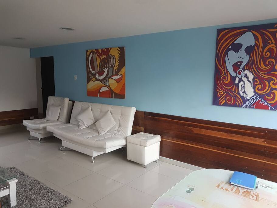 Common area and Airy Place for you to chill