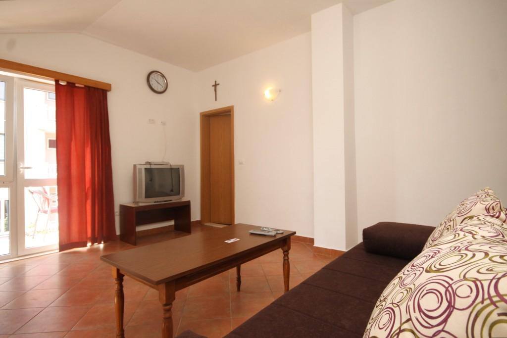 Living room, Surface: 9 m²