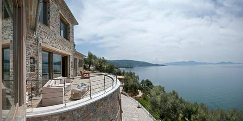 Villa Paradise in Pelion: Luxury beachfront