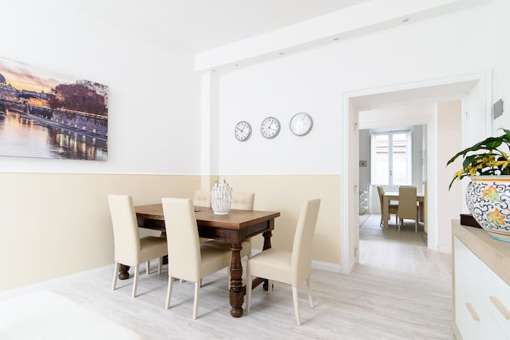 Charming apt S. Peter, 4 bedr, 9 sl, 2 bathr gallery image 4