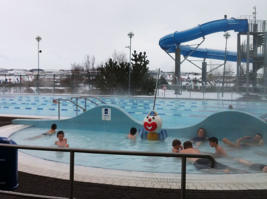 Swimming Pool 15 min. walk