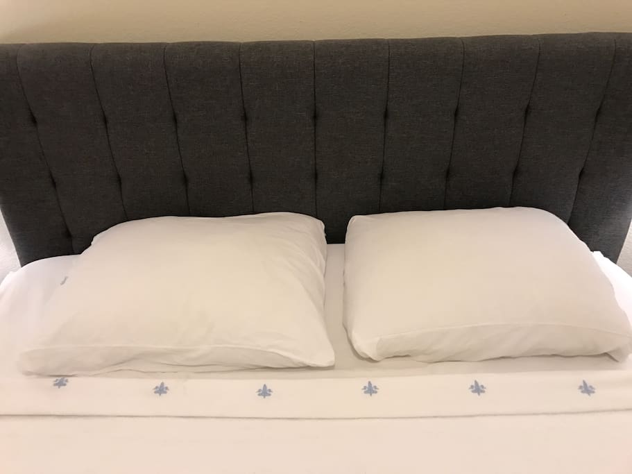 Tufted headboard design