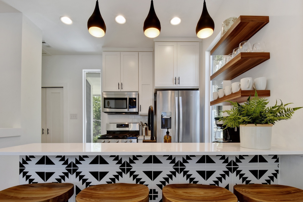 Bright + Chic Back House | Walk Downtown