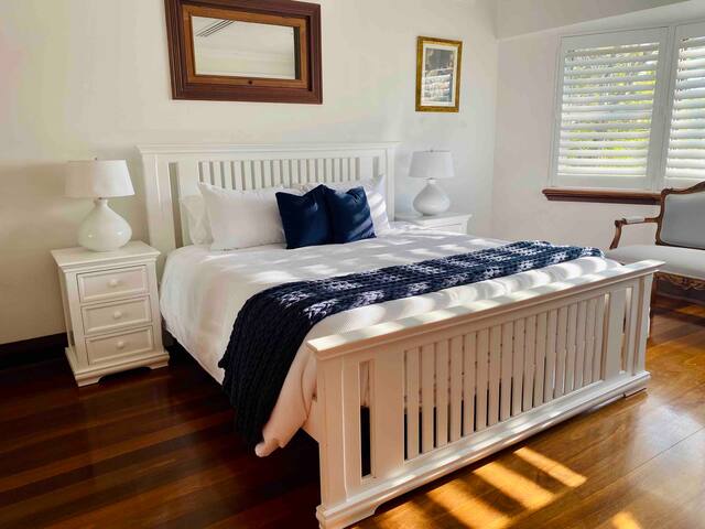 Cottesloe 1940’s character home.