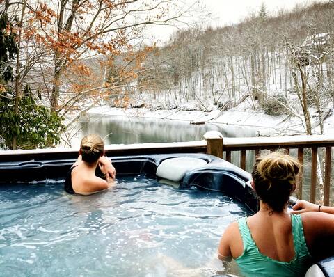 Lake House w/Pontoon Boat+ HotTub+Pool Table+Views