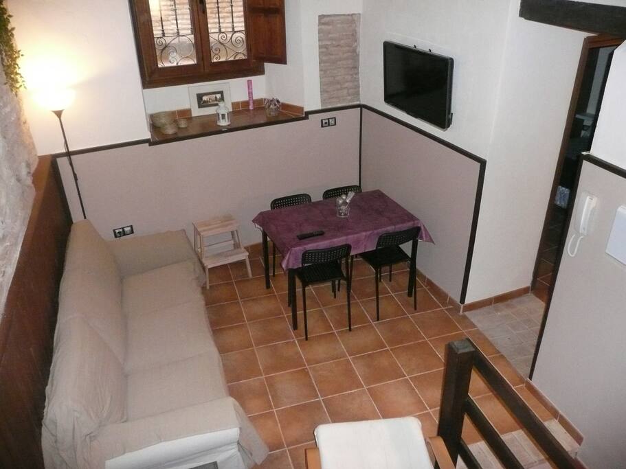 Salón independiente con Tv de 40'