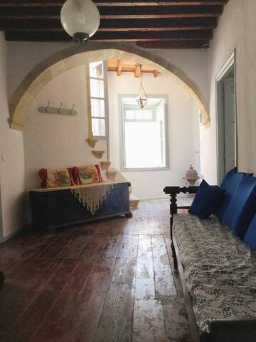 Penelope Mansion Chora gallery image 4