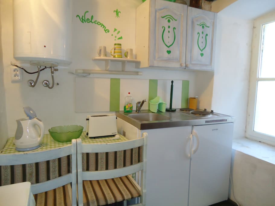 Dining-cooking corner