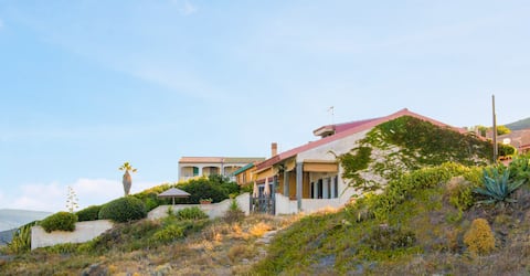 Sardinia - house with direct beach access