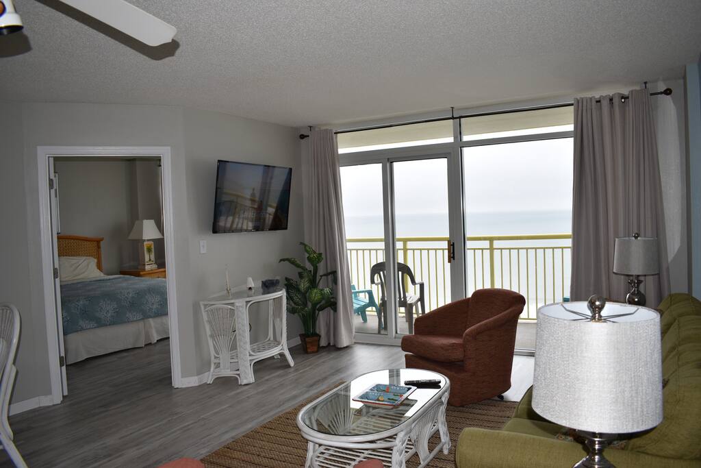 Awesome Oceanfront 3 BR linens/towels included Condominiums for Rent