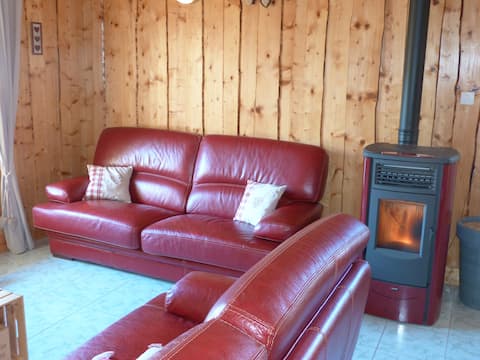 "Le Jai " Lodge close to lakes and mountains