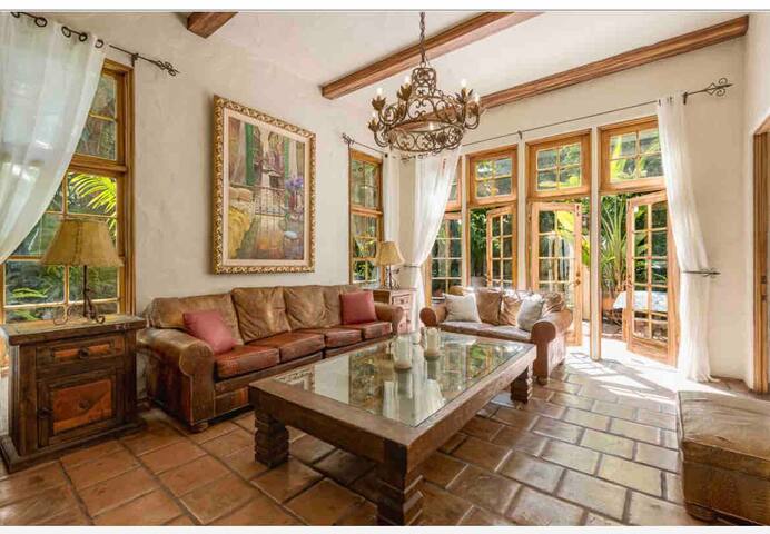 Spanish Retreat in The Hollywood Hills gallery image 3