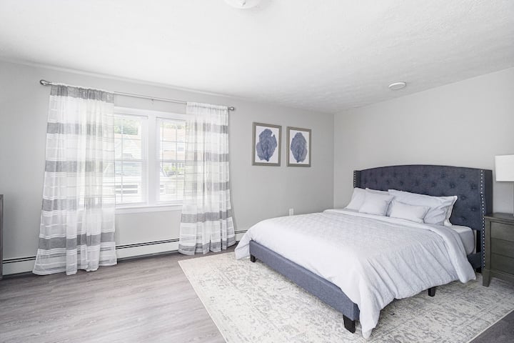 Bedroom #6, Lower Level, Queen Bed