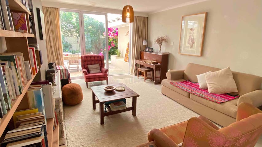 Spacious, comfortable family home near Muizenberg