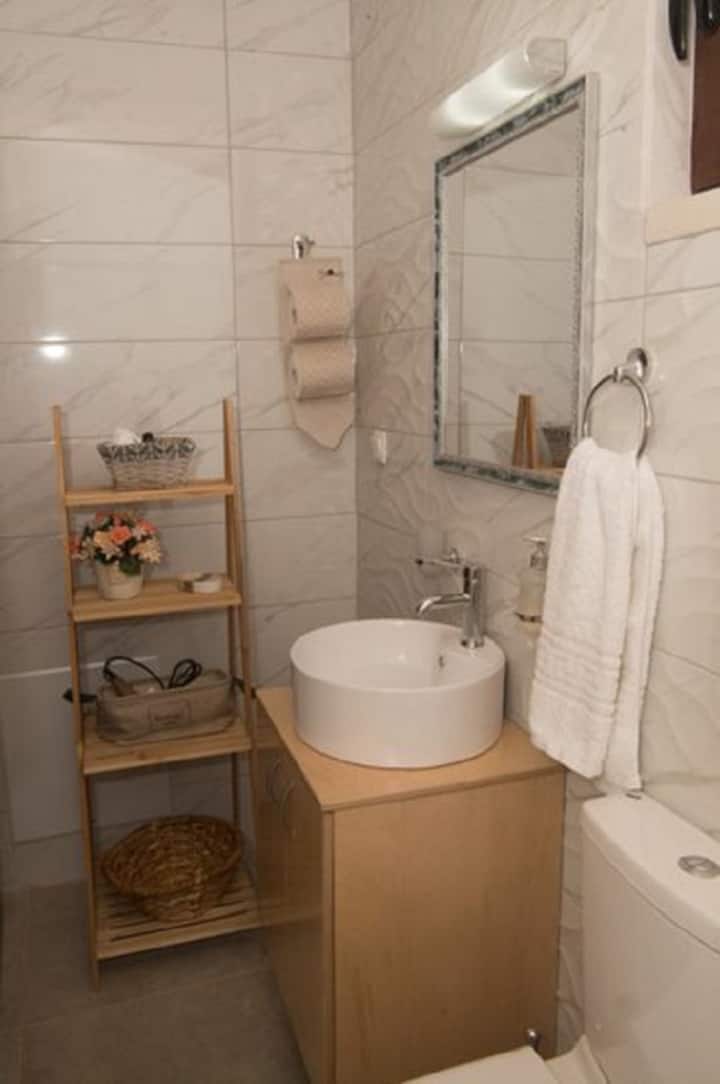 Baño de la villa Iliopetra