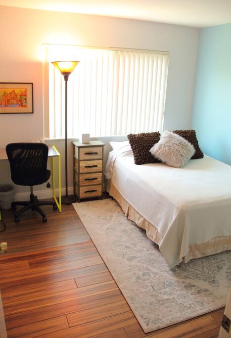 The guest bedroom. Note the new bamboo floor!