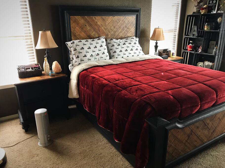 Queen size bed