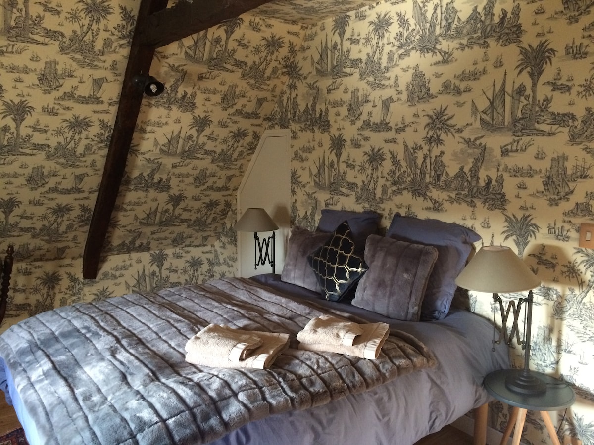 ЖАК КАРТИЕ СТАЯ + 20 М2 , ДВОЙНО ИЗЛОЖЕНИЕ , ПЛАТНО НА JOUY, САМОСТОЯТЕЛНА БАНЯ