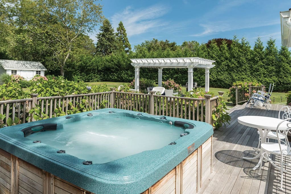 Unwind in the Hottub