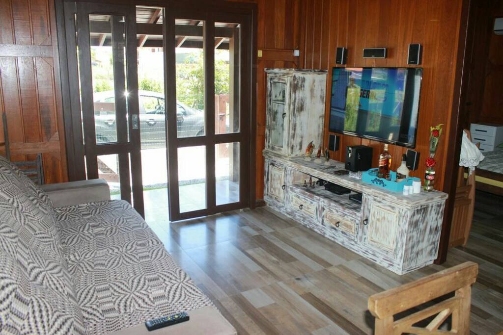 sala com sofá cama