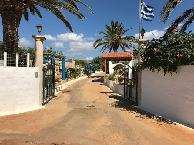 "Panorama" Petrakos House