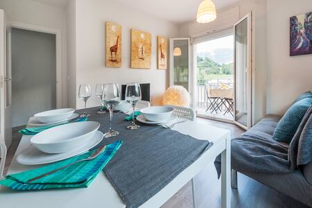 Sunny, centric and quiet!