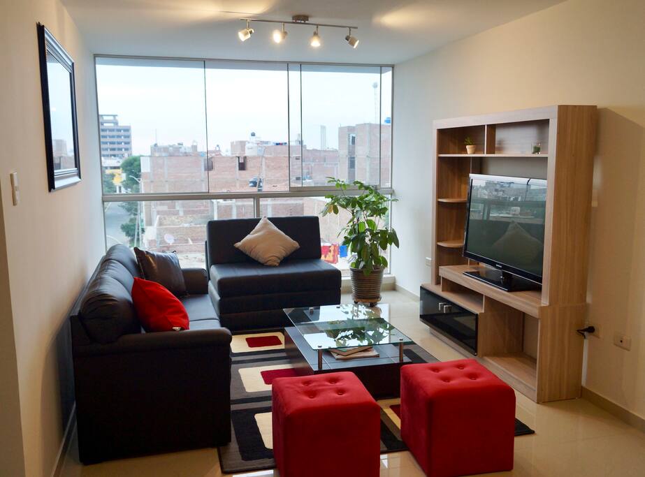 Common Living Room (with TV)