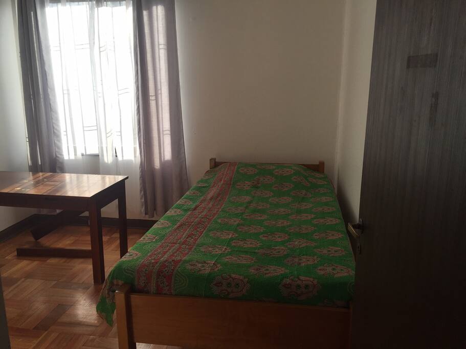 Pieza en arriendo, muy luminosa, cómodo espacio, hermoso